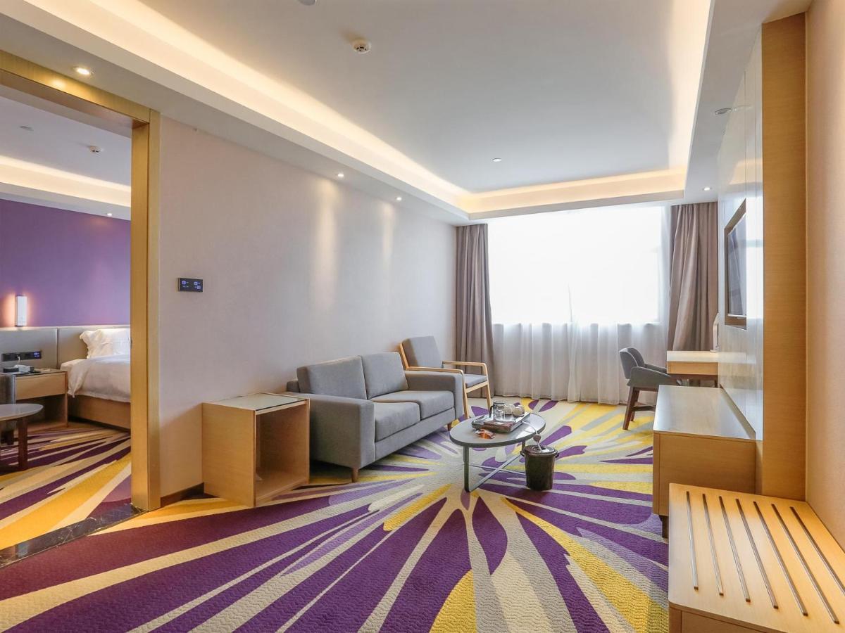 Lavande Hotel Dongguan Liaobu Center Exterior photo