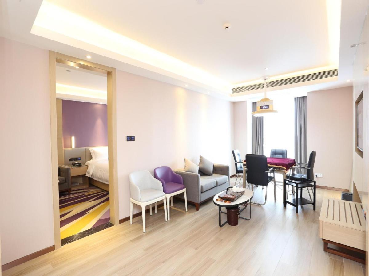 Lavande Hotel Dongguan Liaobu Center Exterior photo